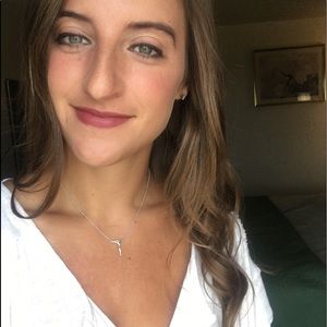 Meet your Posher, Abi